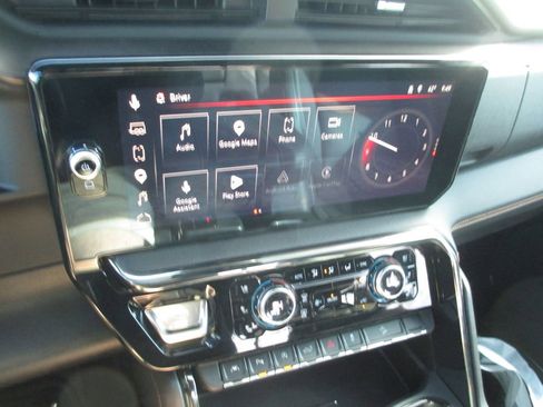 Used 2023 GMC Sierra 1500 AT4 w/ Technology Package image 33