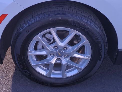 Used 2024 Chevrolet Equinox LT image 10