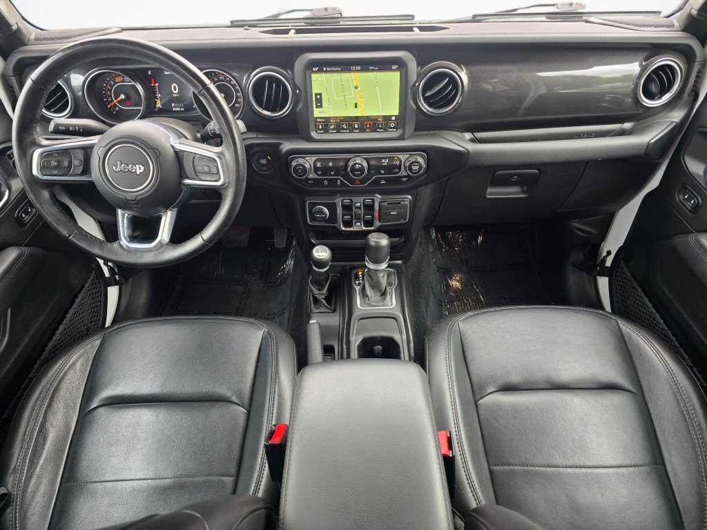 Used 2022 Jeep Wrangler Unlimited Sahara AWD/4WD image 18