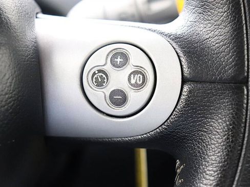 Used 2005 MINI Cooper Hardtop FWD image 17