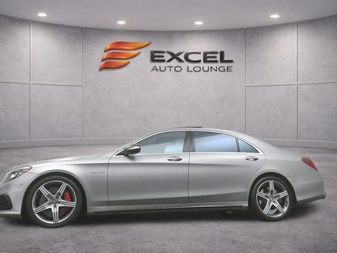 Used 2017 Mercedes-Benz S 63 AMG 4MATIC Sedan w/ Carbon Fiber Exterior Package image 58