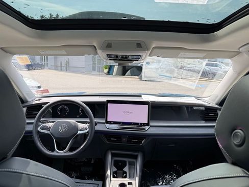 New 2026 Volkswagen Tiguan SE AWD/4WD image 31