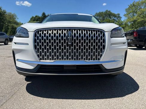 Used 2023 Lincoln Corsair FWD image 11