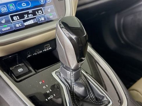 Used 2024 Subaru Outback Limited image 17