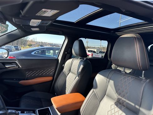 Used 2024 Mitsubishi Outlander SEL image 8