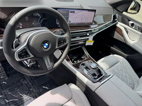 New 2026 BMW X5 xDrive40i w/ Executive Package AWD/4WD image 16