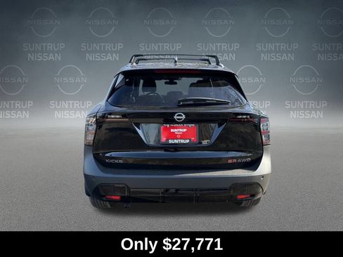 Used 2026 Nissan Kicks SR w/ Cold Weather Package AWD/4WD image 4