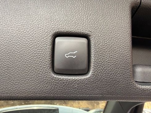 Used 2022 Ford Escape SE w/ Convenience Package AWD/4WD image 34