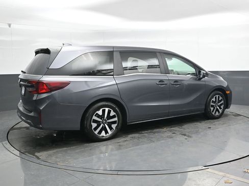 Used 2025 Honda Odyssey EX-L image 2