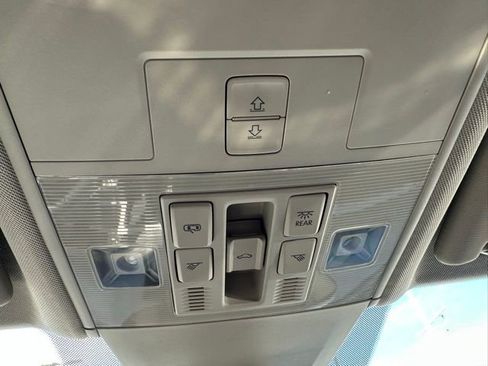 Used 2021 Volkswagen Atlas SEL image 22