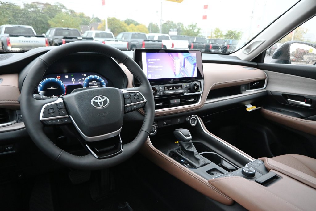 New 2026 Toyota Grand Highlander AWD image 24