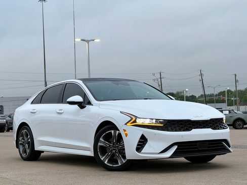 Used 2023 Kia K5 EX w/ EX Premium Package FWD image 2