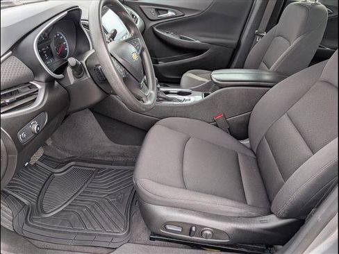 Used 2023 Chevrolet Malibu LT FWD image 9