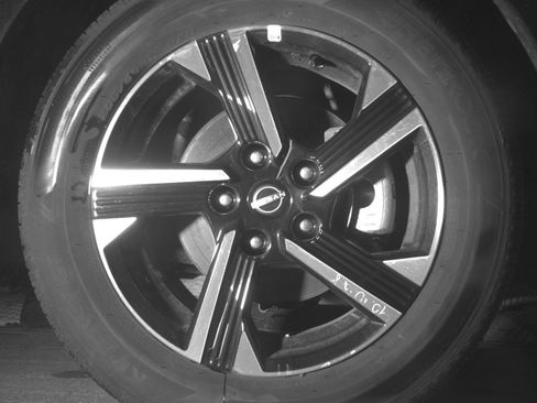 Used 2025 Nissan Sentra SV image 13