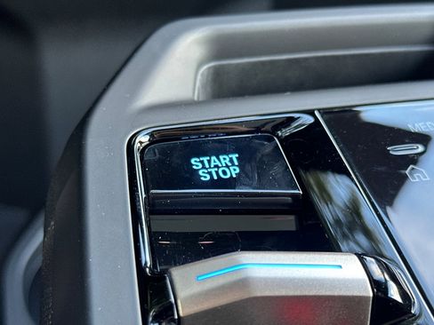 Used 2025 BMW iX xDrive50 w/ Sport Package image 30