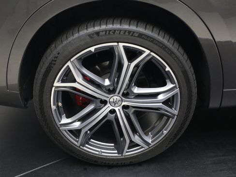 Certified 2023 Maserati Levante Modena AWD/4WD image 24