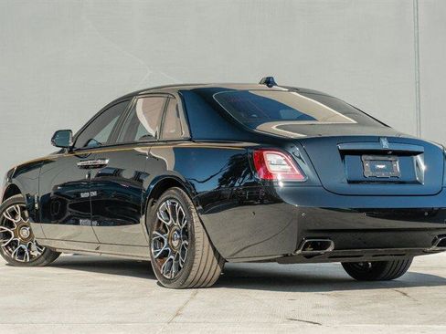 Used 2022 Rolls-Royce Ghost Black Badge image 8
