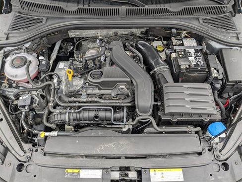 Used 2025 Volkswagen Jetta Sport image 36