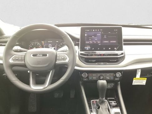 New 2026 Jeep Compass Limited image 10