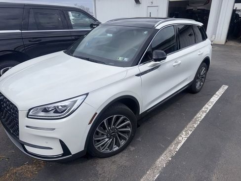 Used 2023 Lincoln Corsair Reserve w/ Equipment Group 201A image 2