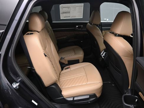 New 2026 Kia Sorento SX Prestige AWD/4WD image 40