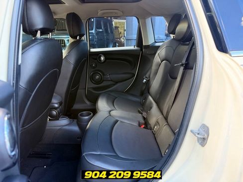 Used 2015 MINI Cooper 4-Door Hardtop FWD image 27