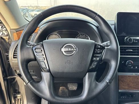 Used 2023 Nissan Armada SL image 19