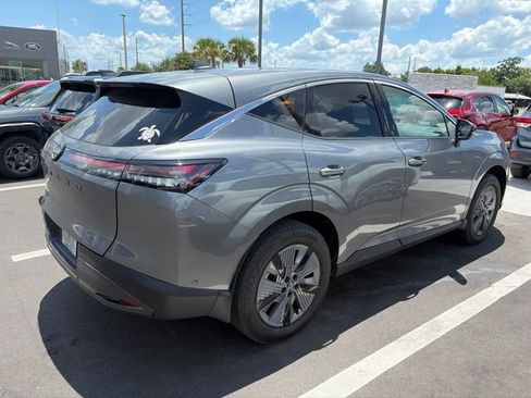 Used 2025 Nissan Murano SL AWD/4WD image 3