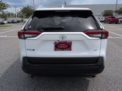 Certified 2022 Toyota RAV4 LE FWD image 5