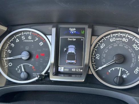 Used 2023 Toyota Tacoma SR5 AWD/4WD image 21