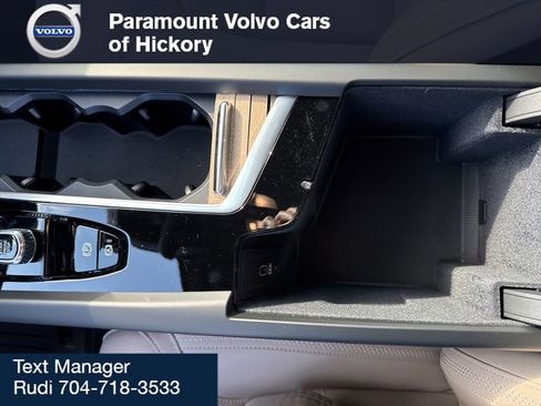 New 2026 Volvo XC60 B5 Core w/ Climate Package image 28