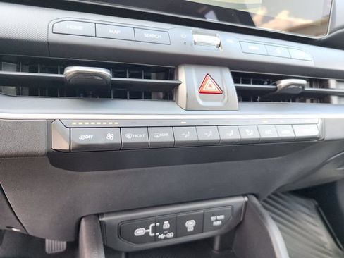 New 2026 Kia K4 FWD image 25
