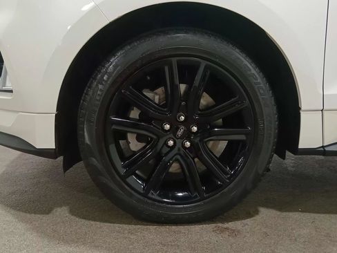 Certified 2023 Ford Edge ST-Line AWD/4WD image 13