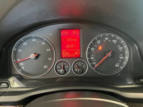 Used 2006 Volkswagen Jetta 2.0T FWD image 25