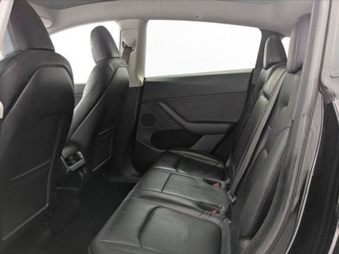 Used 2023 Tesla Model Y Long Range AWD/4WD image 16
