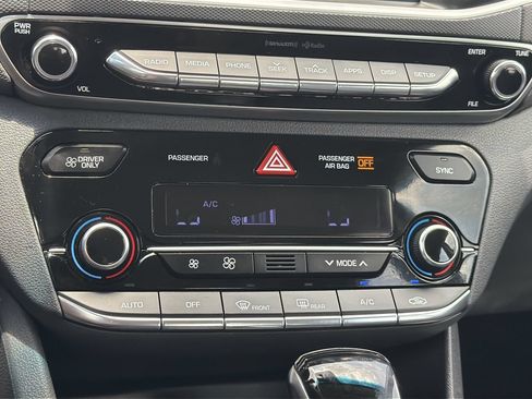 Used 2019 Hyundai Ioniq Blue FWD image 21