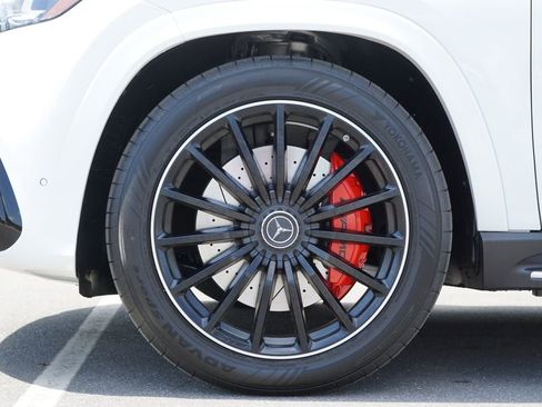 New 2026 Mercedes-Benz GLS 63 AMG 4MATIC image 13