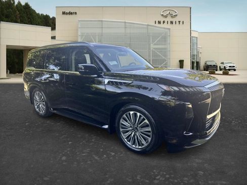 New 2026 INFINITI QX80 Luxe RWD image 3