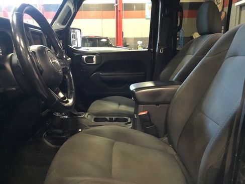 Used 2020 Jeep Wrangler Unlimited Sport AWD/4WD image 8