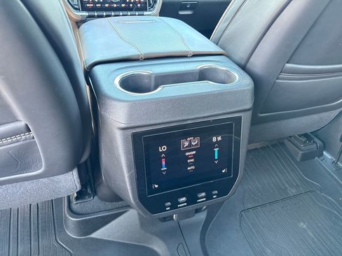 Certified 2025 GMC Yukon XL Denali Ultimate AWD/4WD image 49
