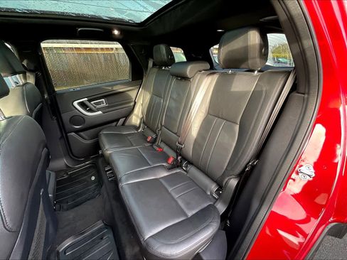 Used 2018 Land Rover Discovery Sport HSE AWD/4WD image 28