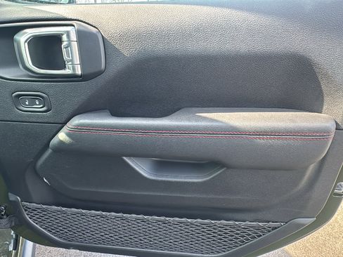 Certified 2022 Jeep Gladiator Rubicon w/ LED Lighting Group image 30