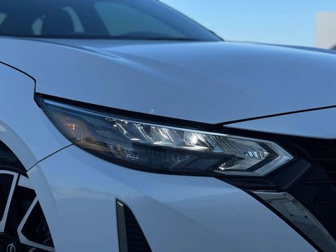 Used 2024 Nissan Sentra SR image 15