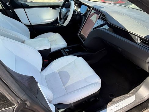 Used 2020 Tesla Model S Long Range AWD/4WD image 32