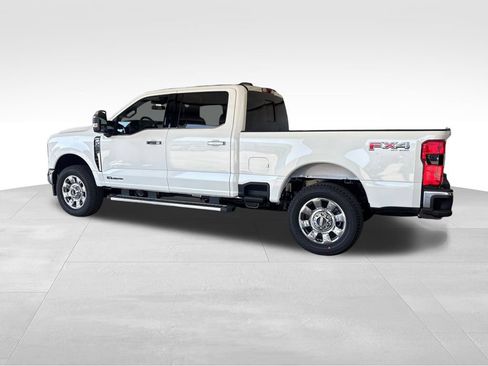 New 2026 Ford F250 Lariat w/ Chrome Package AWD/4WD image 2