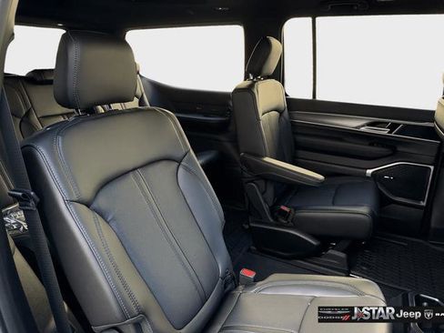 New 2026 Jeep Grand Wagoneer 4WD image 31