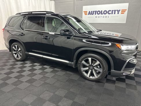 Used 2024 Honda Pilot Elite image 2