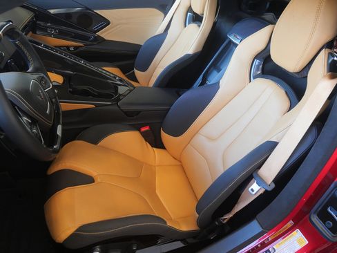 Used 2023 Chevrolet Corvette Z06 w/ Z07 Performance Package image 14