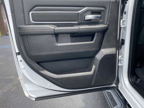 Used 2026 RAM 2500 Big Horn AWD/4WD image 19