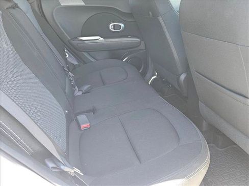 Used 2018 Kia Soul + FWD image 19